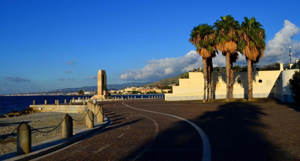 Vista Mare Rooms Reggio di Calabria Exterior photo